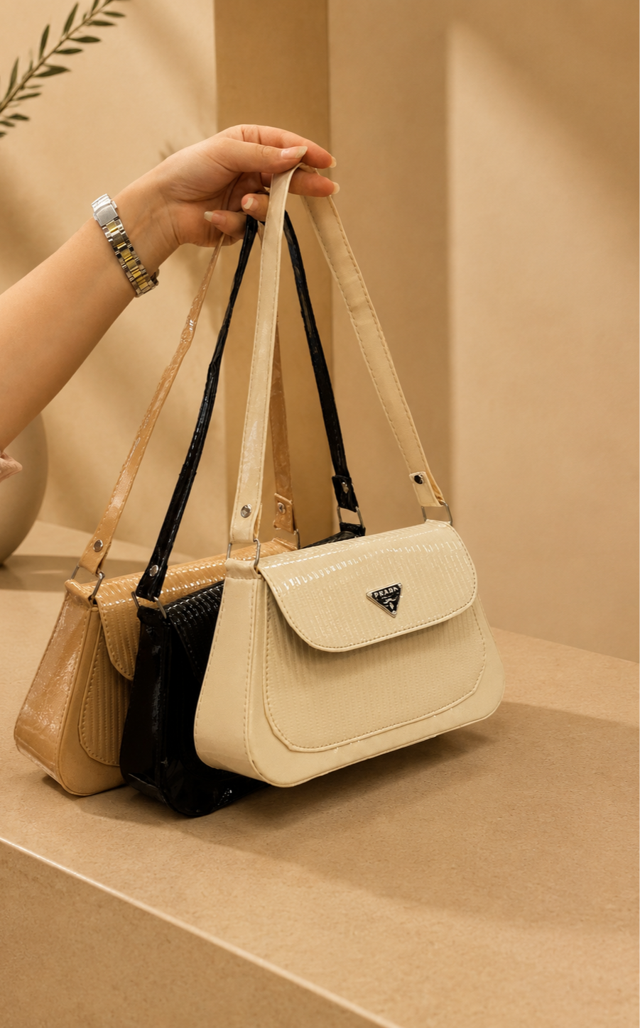 کیف ورنی زنانه مدل Prada k29